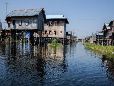 Những ngôi làng nổi trên mặt nước ở Myanmar